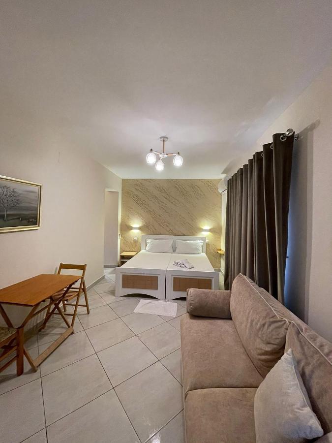 Vila Arial Apartment Vlore Bagian luar foto